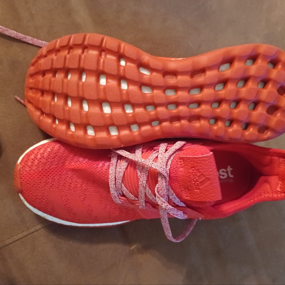 Pure Boost ZG Men's Sneaker made by Adidas - SIze 7